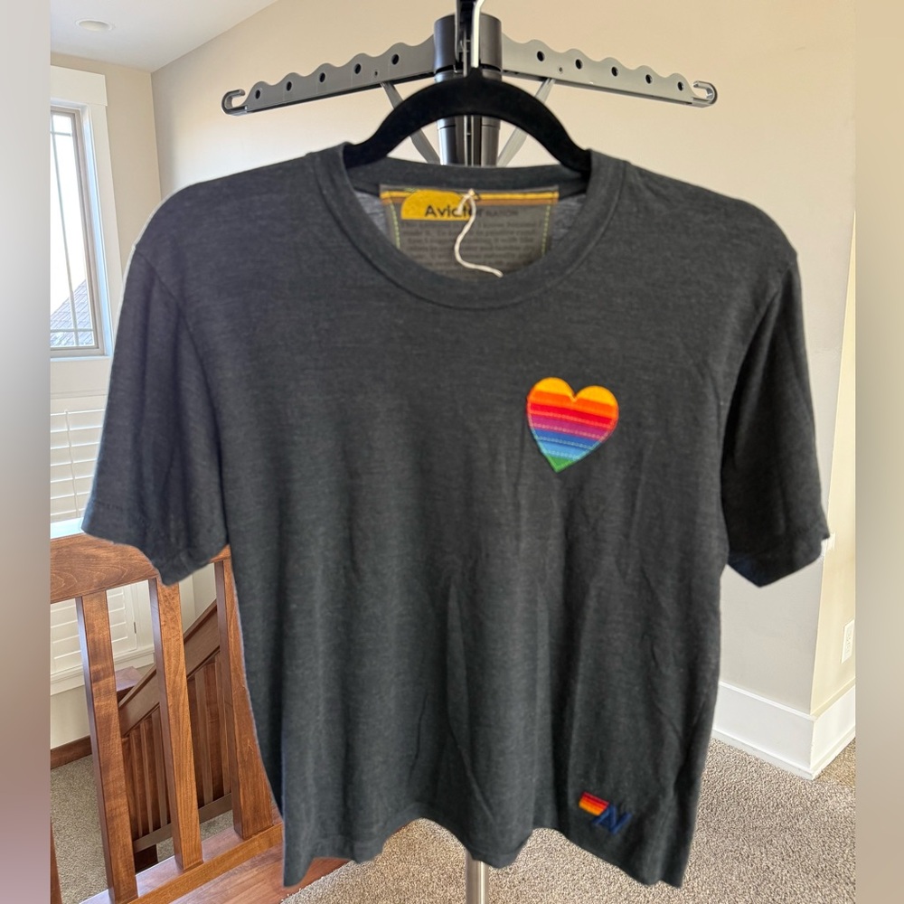 Aviator Nation Rainbow Heart Stitch Boyfriend Tee Size small
